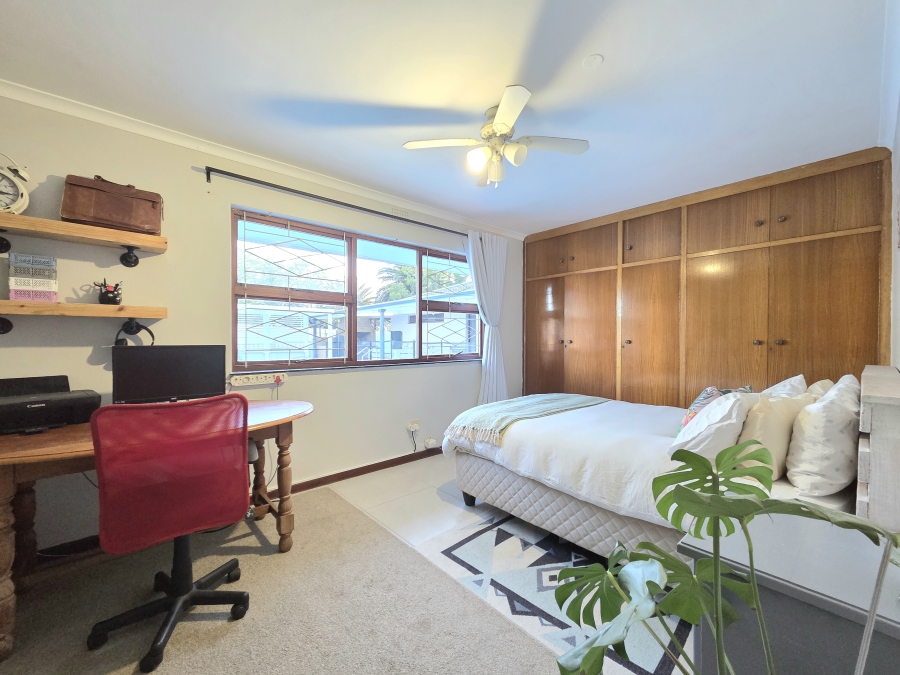 5 Bedroom Property for Sale in Eversdal Western Cape